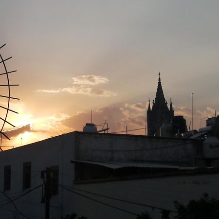 Casa Canario Hostel Guadalajara Eksteriør bilde